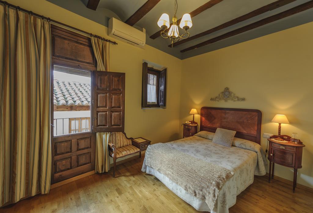 Hotel Los Leones - Adults Only Rubielos De Mora Zimmer foto